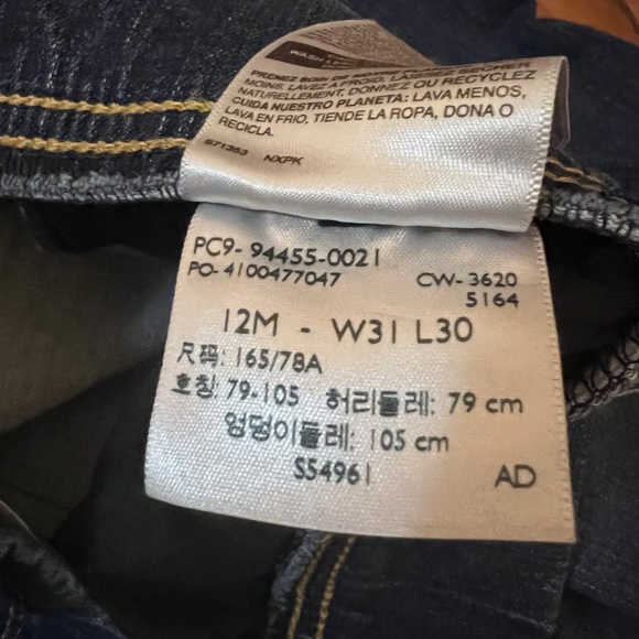 Signature by Levi Strauss & Co. Gold Label Totally Shaping Pull-On Skinny Jeans - Picture 5 of 10